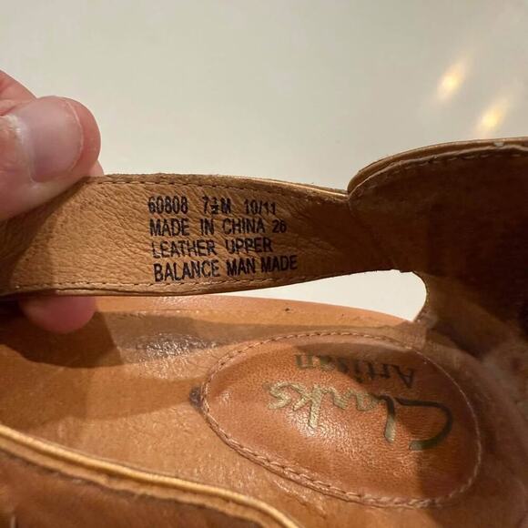 Clarks Artisan Leather Sandal Womens 7.5 Tan Gold Wedge Back Zip Brown Comfort - Picture 4 of 8